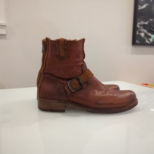 Frye Vicky Artisan Boots sz11